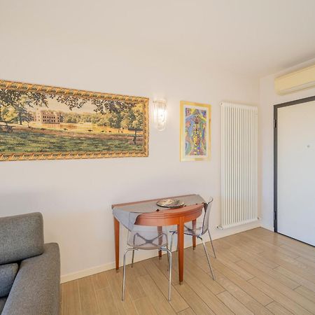Balbi8 Apartment Парма Екстериор снимка