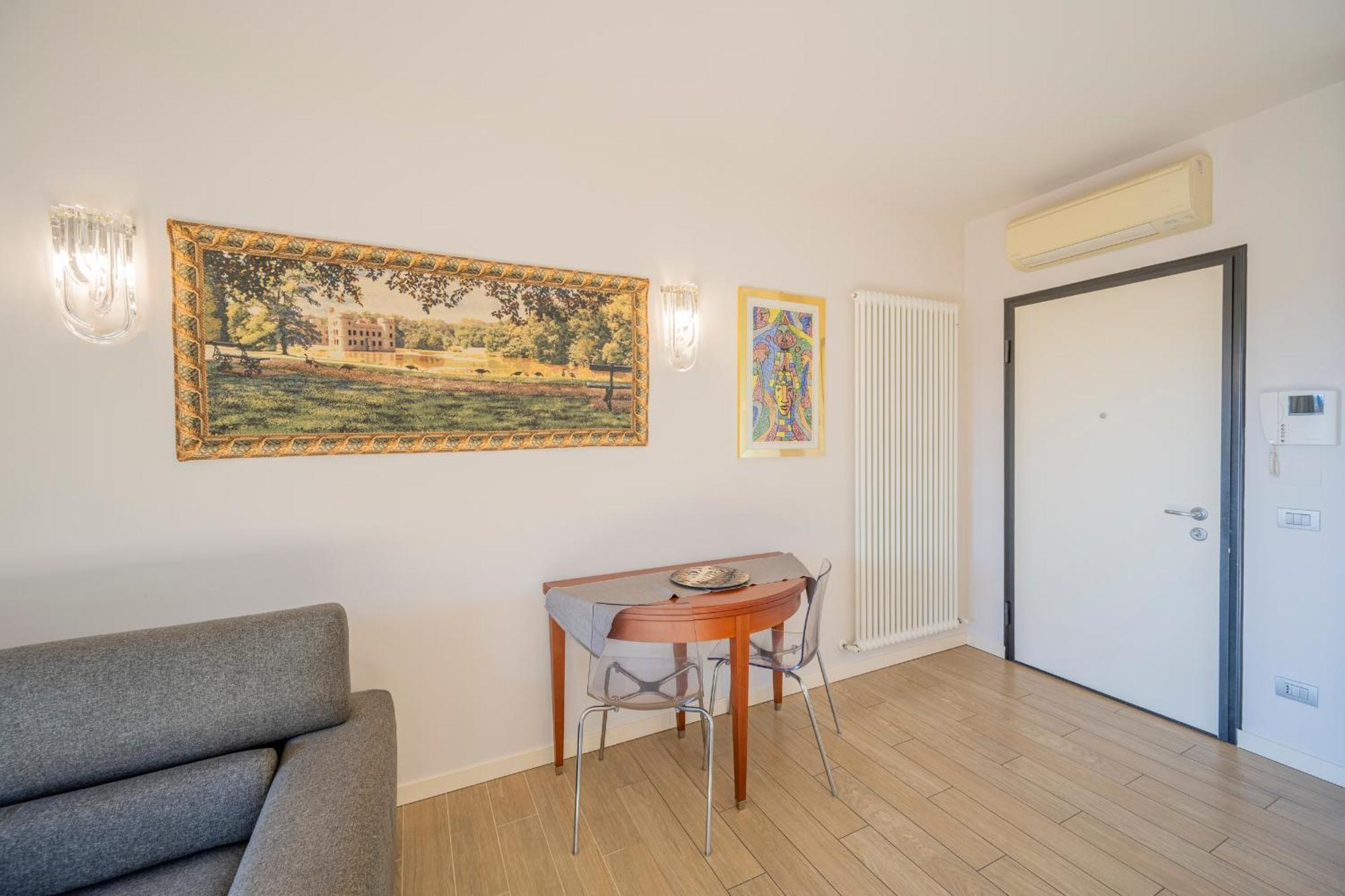 Balbi8 Apartment Парма Екстериор снимка