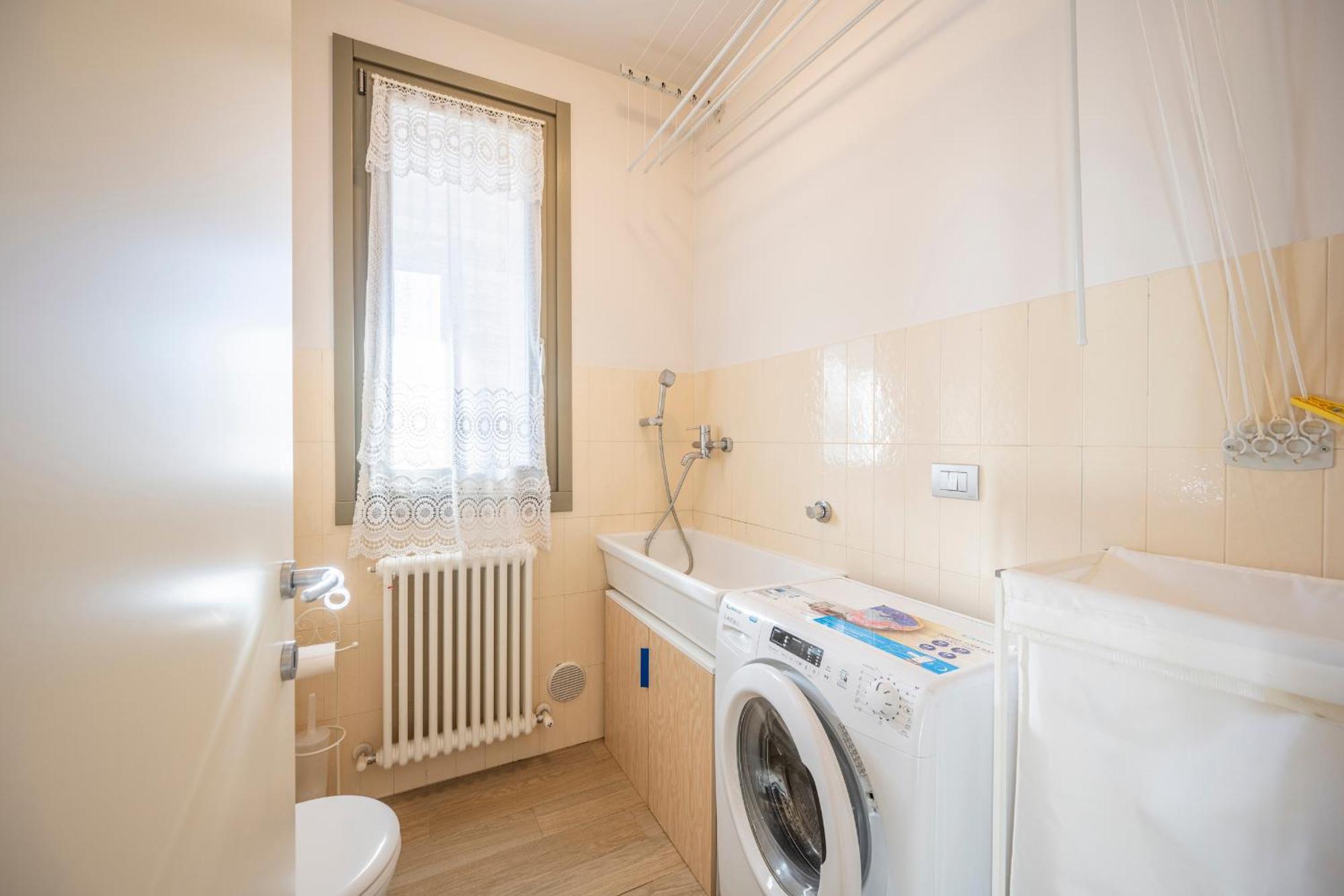 Balbi8 Apartment Парма Екстериор снимка