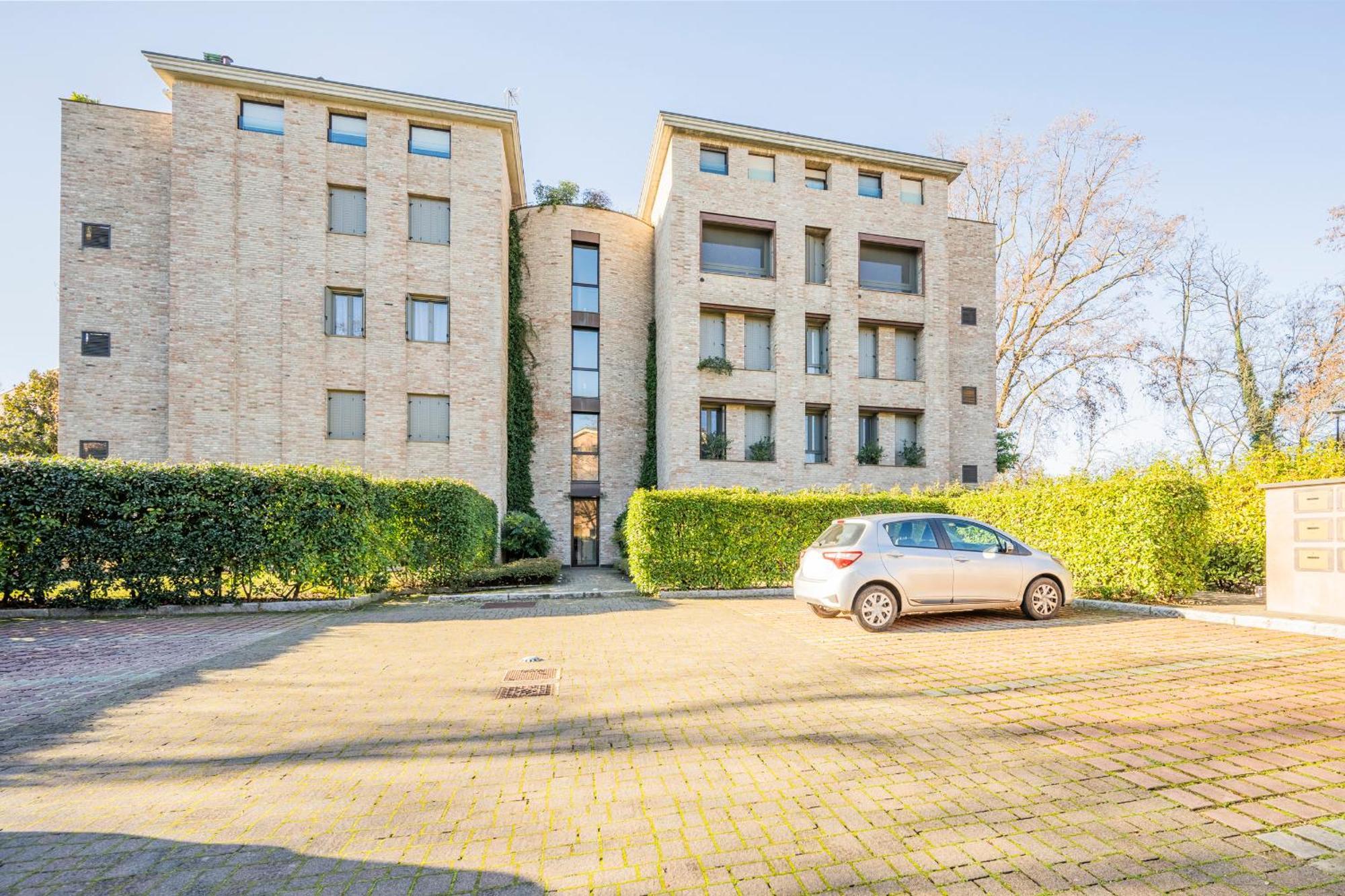 Balbi8 Apartment Парма Екстериор снимка
